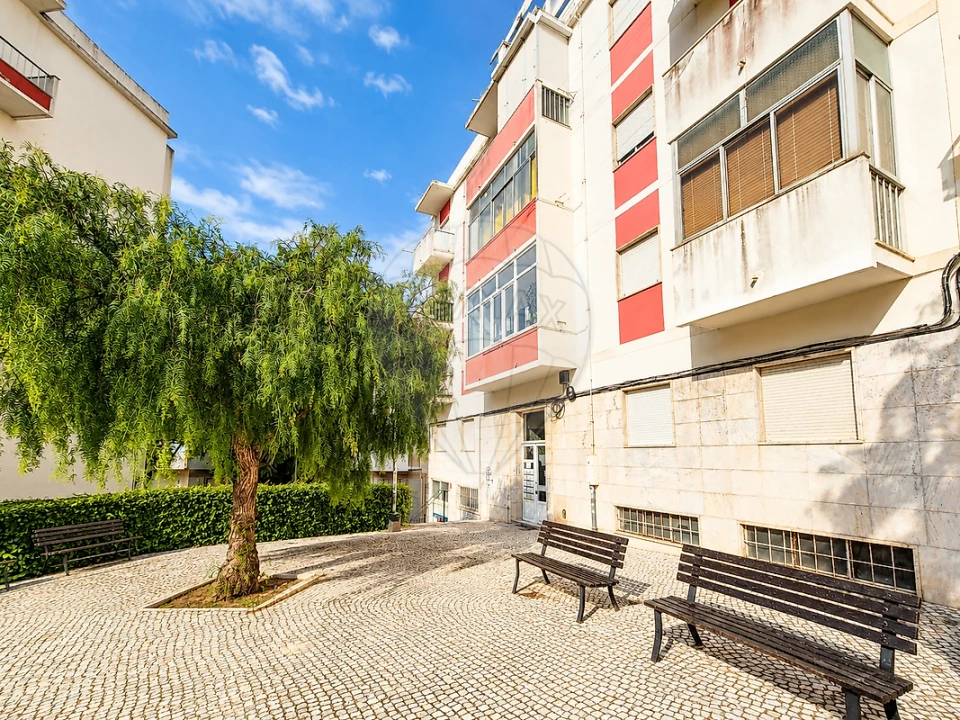 Apartamento T1 para Arrendamento em Santa Iria de Azoia, São João da Talha e Bobadela Foto 6