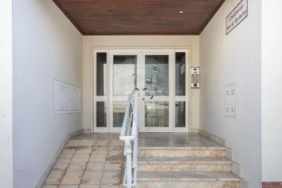 Apartamento T3 para Venda em Sesimbra (Santiago)