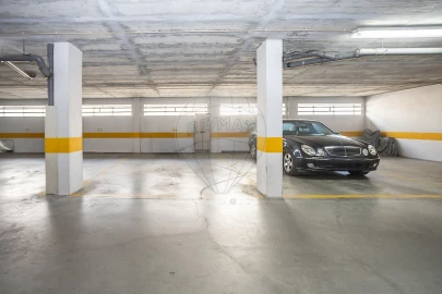 Apartamento T3 para Venda em Sesimbra (Santiago)