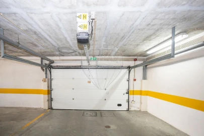 Apartamento T3 para Venda em Sesimbra (Santiago)