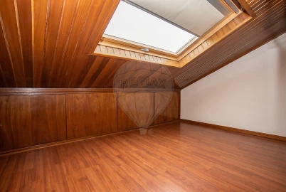 Apartamento T3 para Venda em Sesimbra (Santiago)