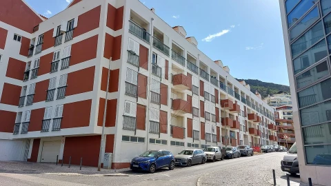 Apartamento T3 para Venda em Sesimbra (Santiago)