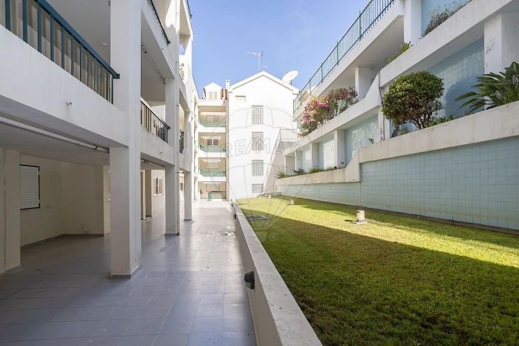 Apartamento T3 para Venda em Sesimbra (Santiago) Foto 32
