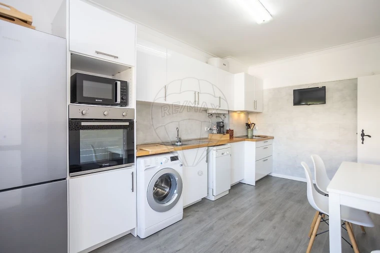Apartamento T2 para Venda em Pinhal Novo Foto 3