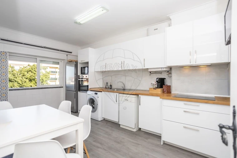 Apartamento T2 para Venda em Pinhal Novo Foto 2