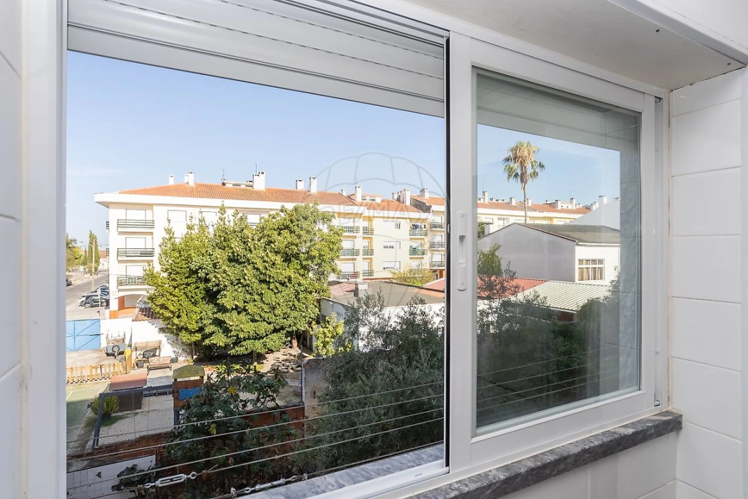 Apartamento T2 para Venda em Pinhal Novo Foto 4