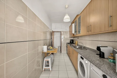 Apartamento T2 para Venda em Baixa da Banheira e Vale da Amoreira