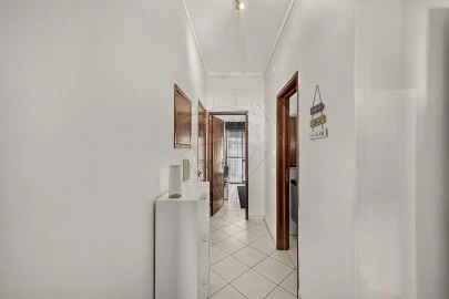 Apartamento T2 para Venda em Baixa da Banheira e Vale da Amoreira