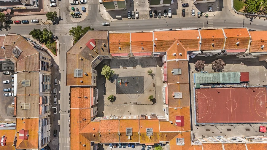 Apartamento T2 para Venda em Baixa da Banheira e Vale da Amoreira Foto 6