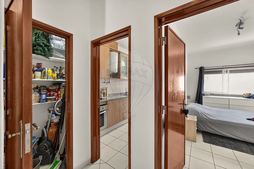 Apartamento T2 para Venda em Baixa da Banheira e Vale da Amoreira Foto 4