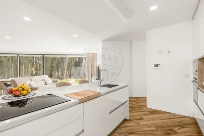 Moradia T2 para Venda em Romariz