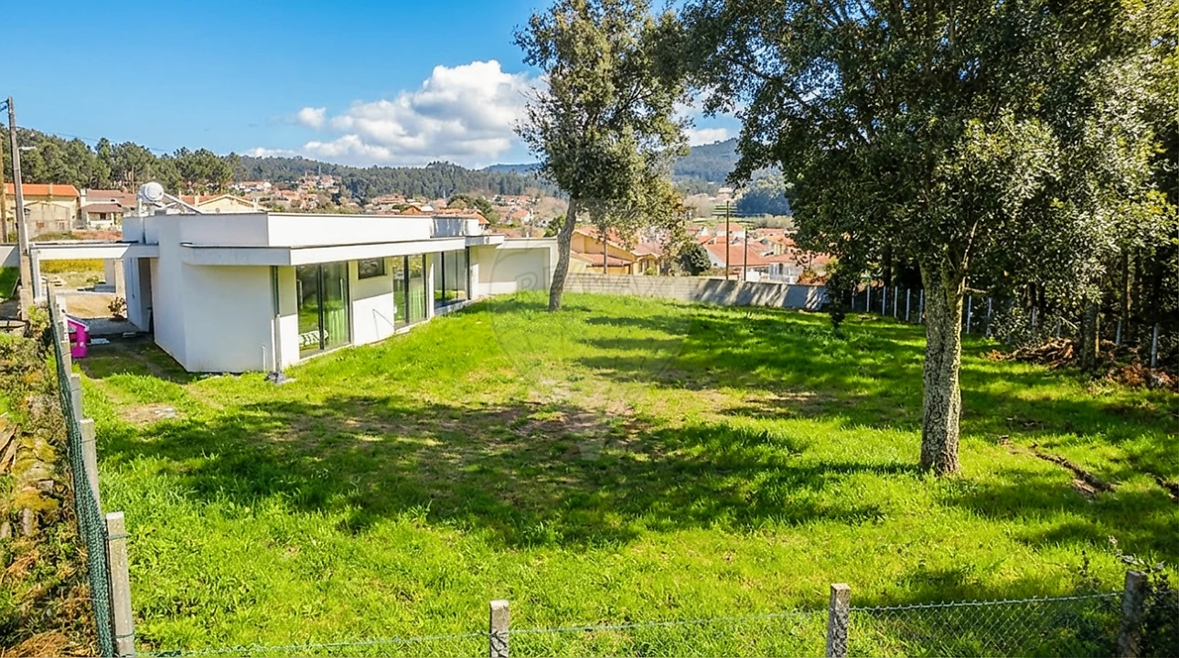 Moradia T2 para Venda em Romariz Foto 6