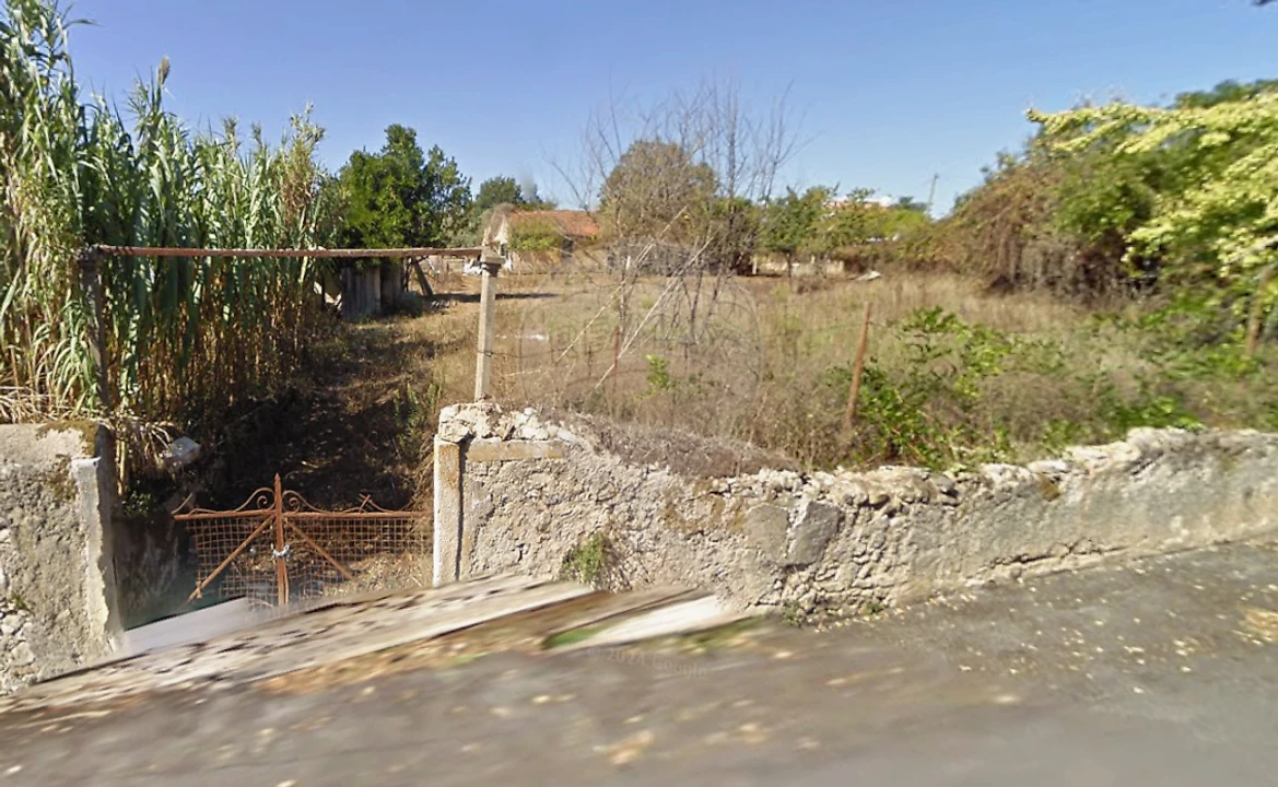 Terreno para Venda em Antuzede e Vil de Matos Foto 1