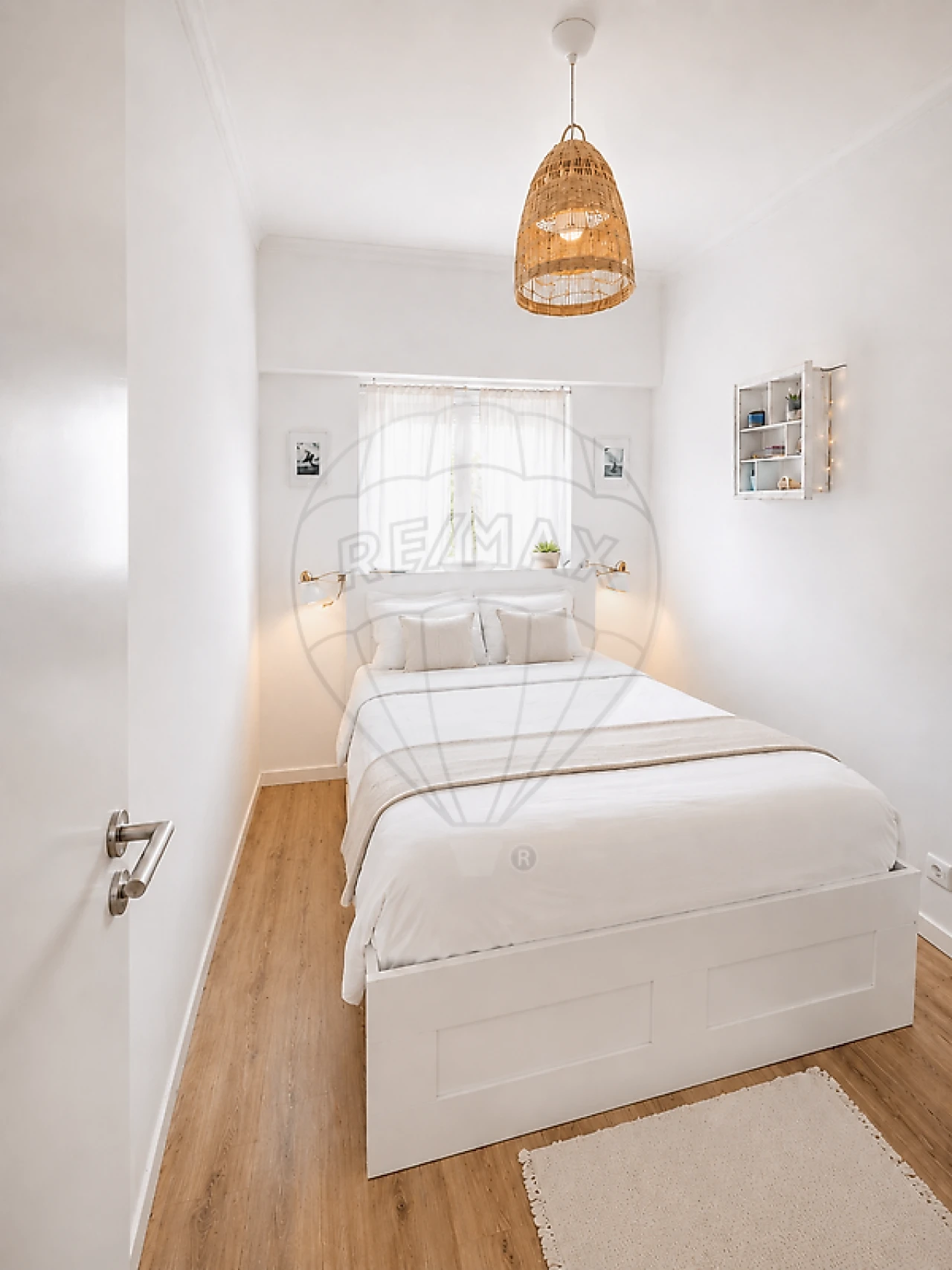 Apartamento T2 para Arrendamento em Algés, Linda-A-Velha e Cruz Quebrada-Dafundo Foto 1