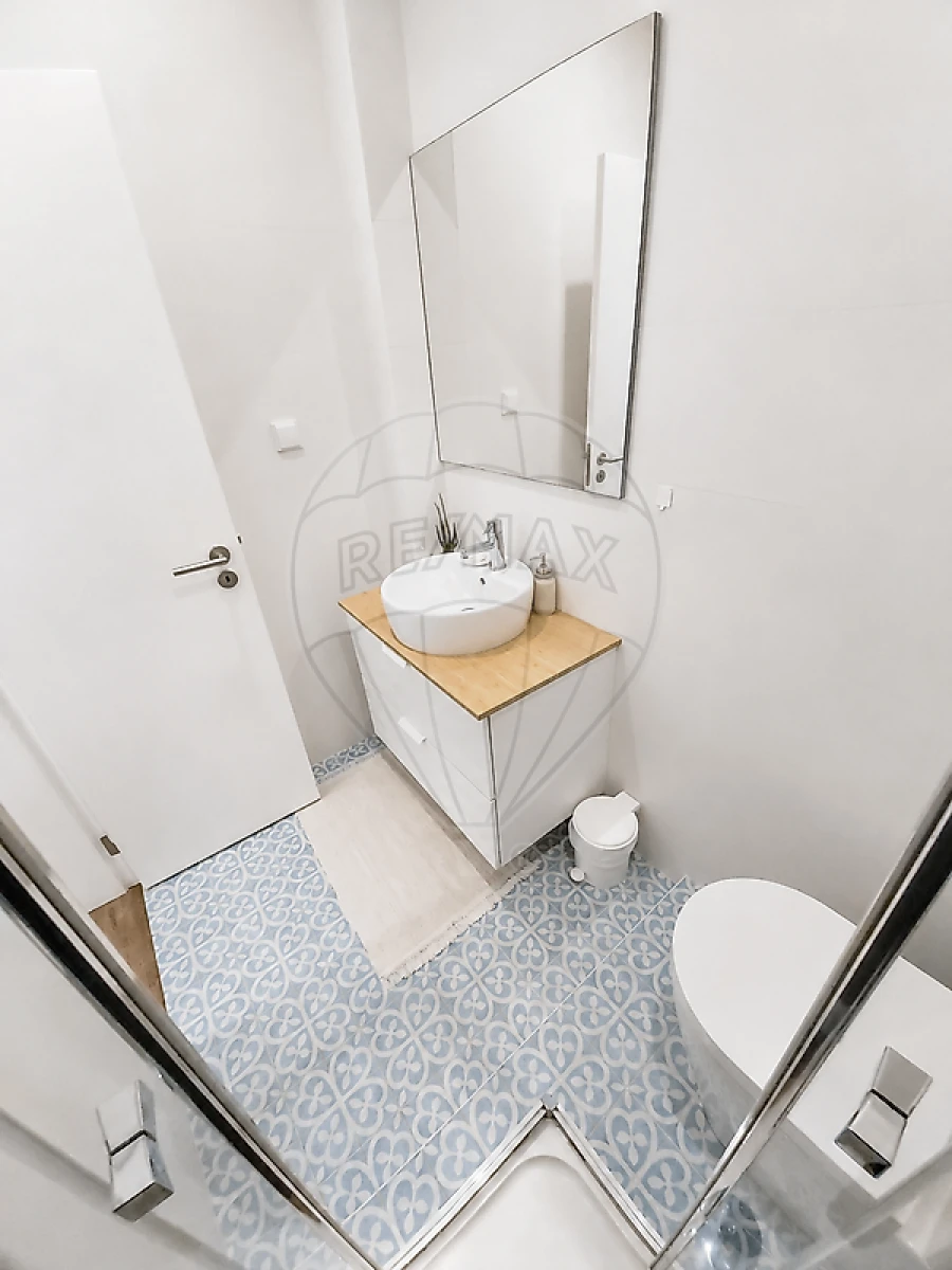 Apartamento T2 para Arrendamento em Algés, Linda-A-Velha e Cruz Quebrada-Dafundo Foto 11