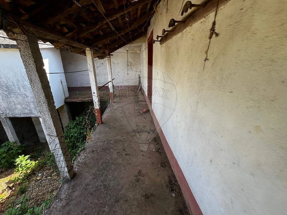 Moradia T4 para Venda em Lousã e Vilarinho Foto 2