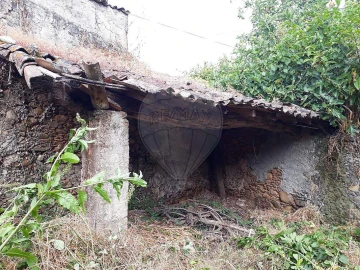 Moradia T4 para Venda em Lousã e Vilarinho