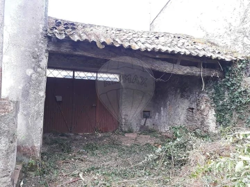 Moradia T4 para Venda em Lousã e Vilarinho