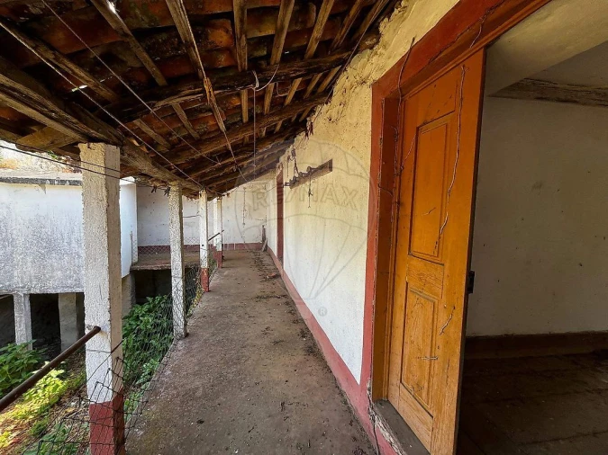 Moradia T4 para Venda em Lousã e Vilarinho Foto 5