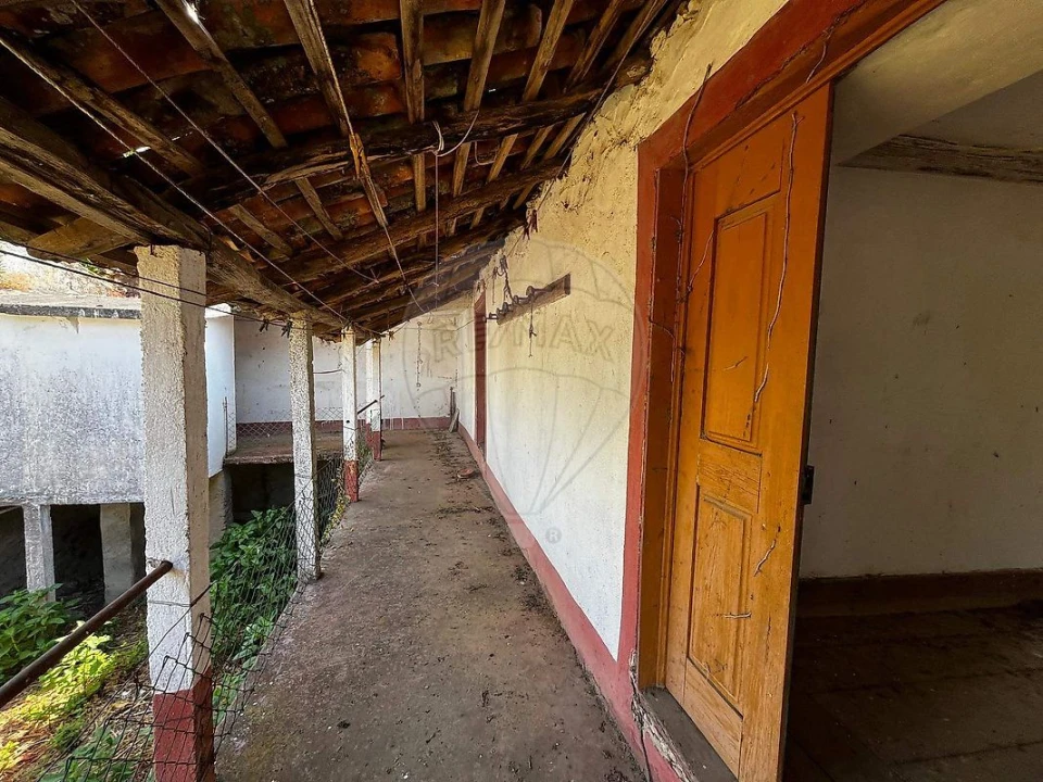 Moradia T4 para Venda em Lousã e Vilarinho Foto 5