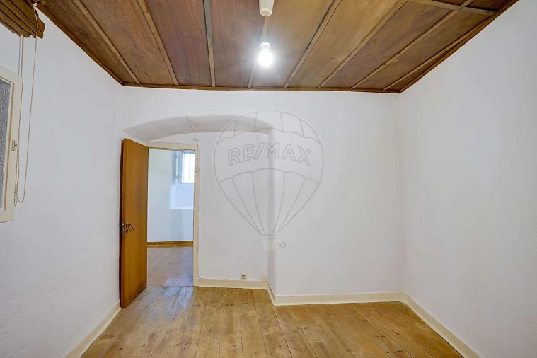 Apartamento T3 para Venda em Santa Maria Maior Foto 5