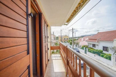 Moradia T3 para Venda em Santa Maria e São Miguel, São Martinho, São Pedro Penaferrim