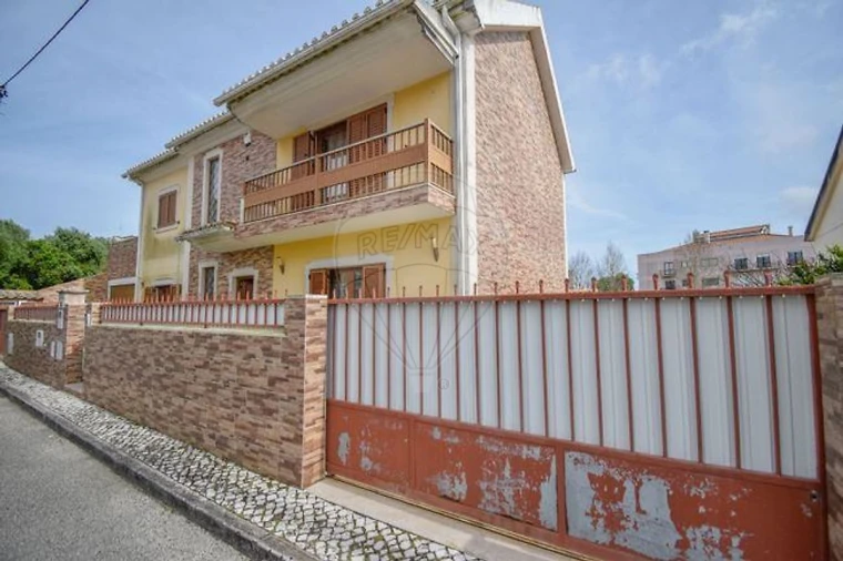 Moradia T3 para Venda em Santa Maria e São Miguel, São Martinho, São Pedro Penaferrim Foto 14