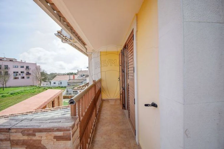 Moradia T3 para Venda em Santa Maria e São Miguel, São Martinho, São Pedro Penaferrim Foto 28