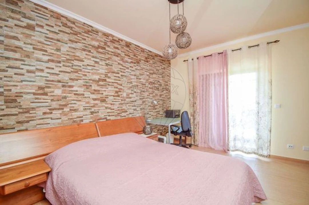 Moradia T3 para Venda em Santa Maria e São Miguel, São Martinho, São Pedro Penaferrim Foto 18