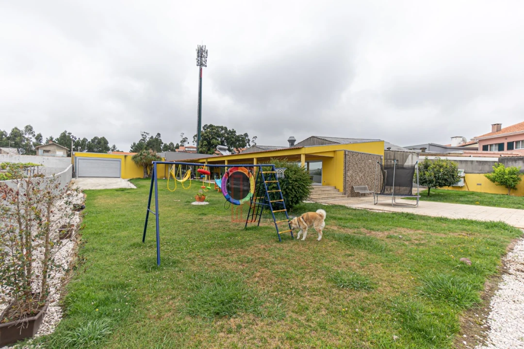 Moradia T4 para Venda em Gulpilhares e Valadares Foto 3