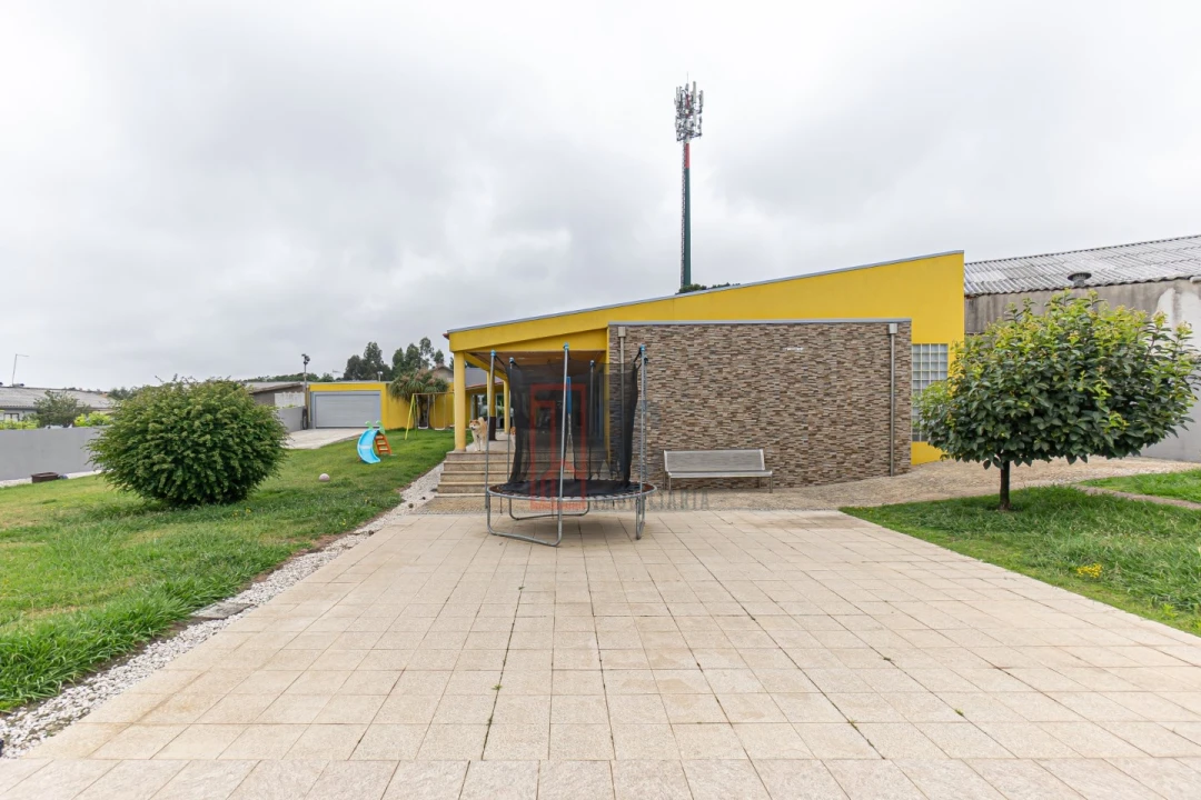 Moradia T4 para Venda em Gulpilhares e Valadares Foto 59