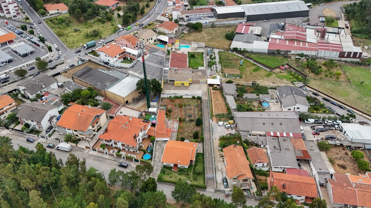 Moradia T4 para Venda em Gulpilhares e Valadares Foto 69