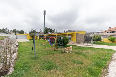 Moradia T4 para Venda em Gulpilhares e Valadares