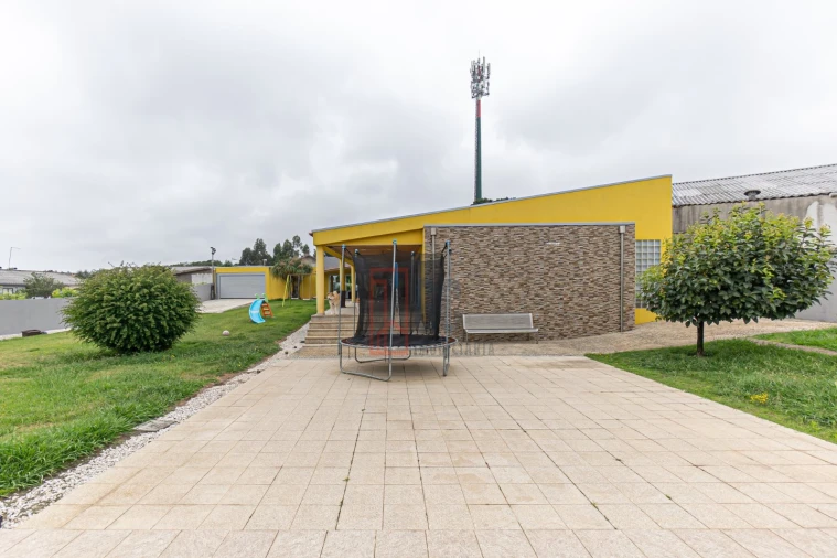 Moradia T4 para Venda em Gulpilhares e Valadares Foto 59