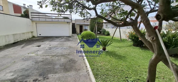 Moradia T4 para Venda em Póvoa de Varzim, Beiriz e Argivai