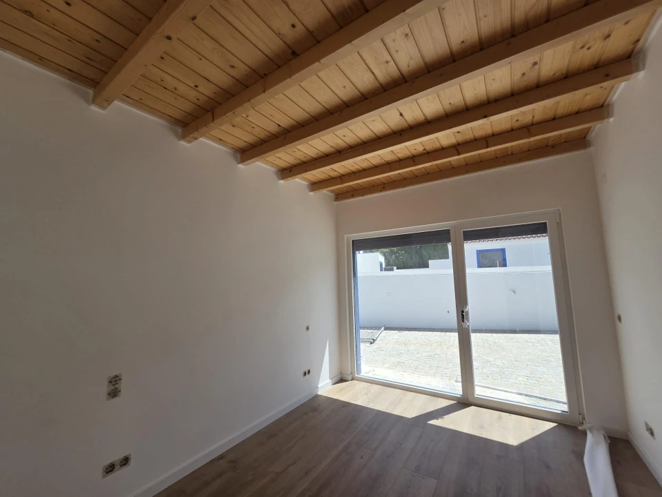 Moradia T2 para Venda em Agualva e Mira-Sintra Foto 10
