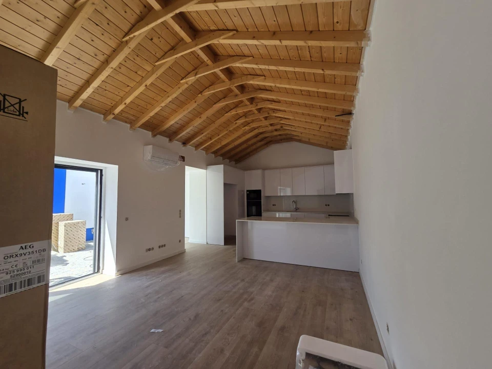 Moradia T2 para Venda em Agualva e Mira-Sintra Foto 6