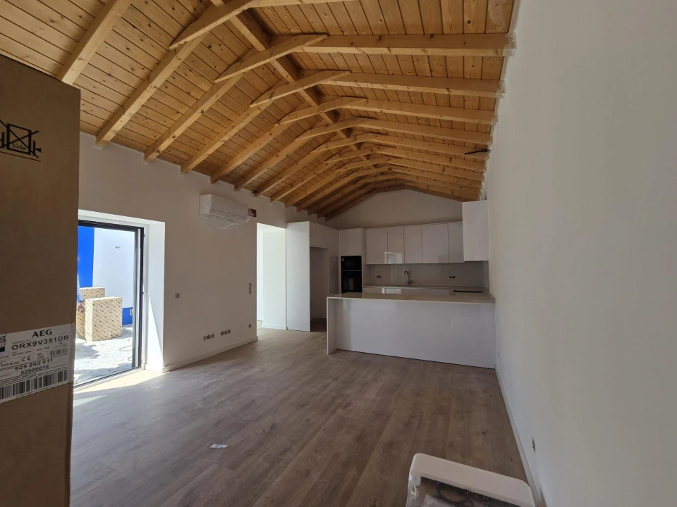 Moradia T2 para Venda em Agualva e Mira-Sintra Foto 8