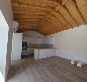 Moradia T2 para Venda em Agualva e Mira-Sintra