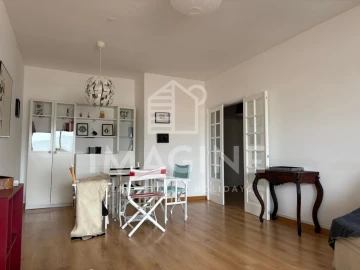 Apartamento T2 para Venda em União das Freguesias de Setúbal