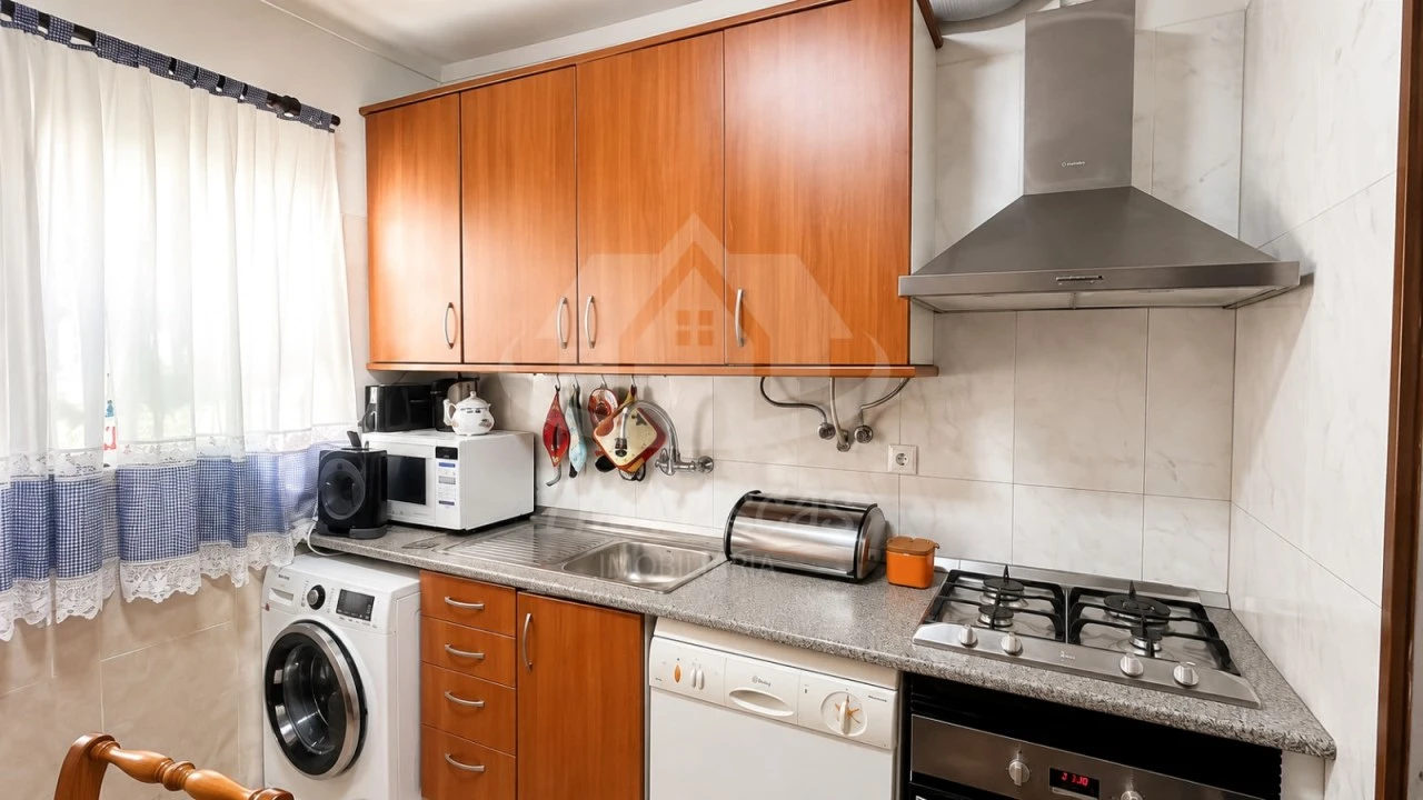 Apartamento T2 para Venda em Santa Iria de Azoia, São João da Talha e Bobadela Foto 3