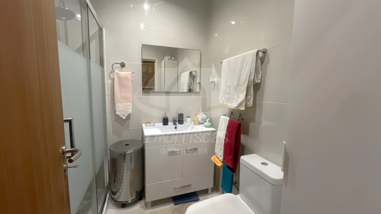 Apartamento T2 para Venda em Santa Iria de Azoia, São João da Talha e Bobadela Foto 8