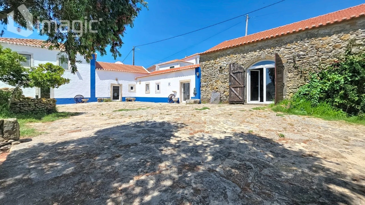 Quinta T5 para Venda em Igreja Nova e Cheleiros Foto 2