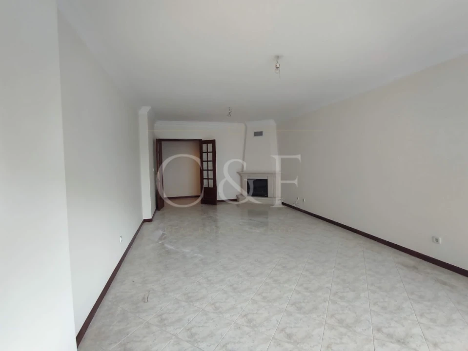 Apartamento T2 para Venda em Algueirão-Mem Martins Foto 10