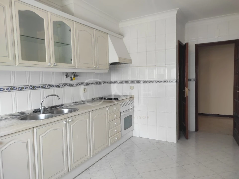 Apartamento T2 para Venda em Algueirão-Mem Martins Foto 13