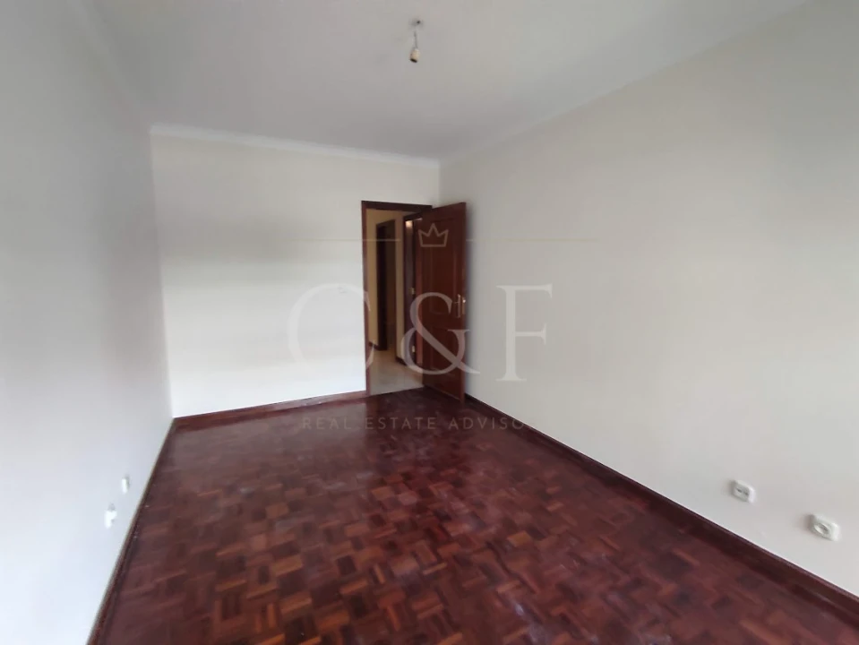 Apartamento T2 para Venda em Algueirão-Mem Martins Foto 23
