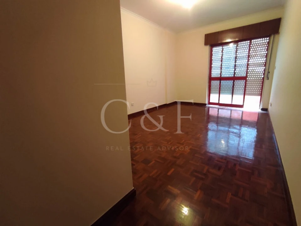 Apartamento T2 para Venda em Algueirão-Mem Martins Foto 29