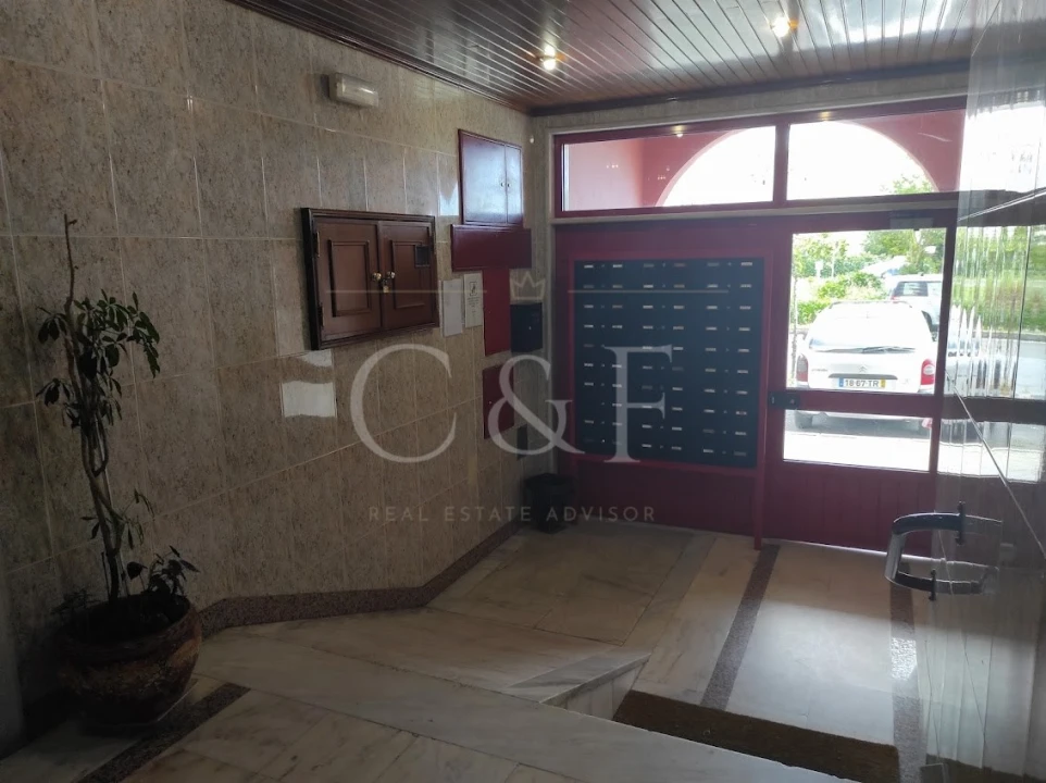 Apartamento T2 para Venda em Algueirão-Mem Martins Foto 36