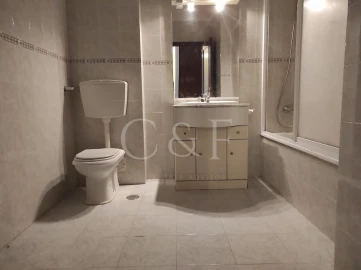 Apartamento T2 para Venda em Algueirão-Mem Martins