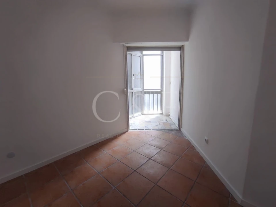Apartamento T3 para Venda em Algueirão-Mem Martins Foto 21